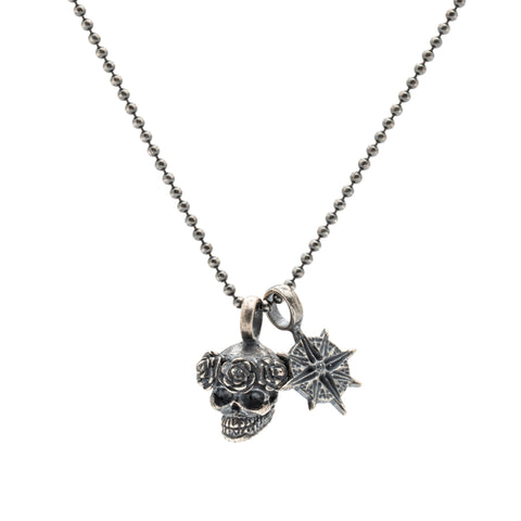 COLLAR ESTRELLA DE LOS VIENTOS Y CALAVERA CORONA DE FLOR