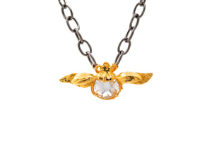 COLLAR ESCARABAJO RINOCERONTE DOBLE ALAS