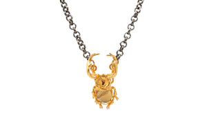 COLLAR ESCARABAJO CON TURMALINA