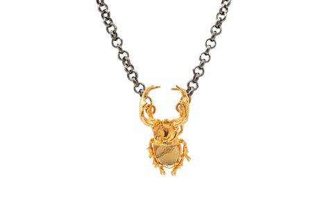 COLLAR ESCARABAJO CON TURMALINA