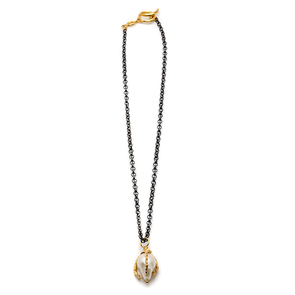 COLLAR GARRA DE PÁJARO PERLA BLANCA