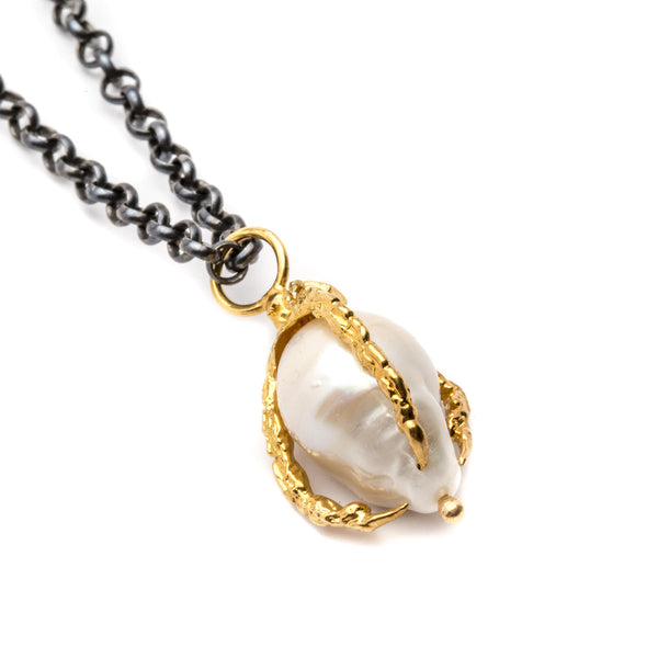 COLLAR GARRA DE PÁJARO PERLA BLANCA